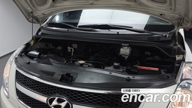 Hyundai Starex 2011 — photo 6