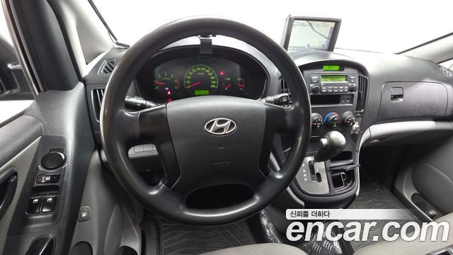 Hyundai Starex 2011 — photo 13