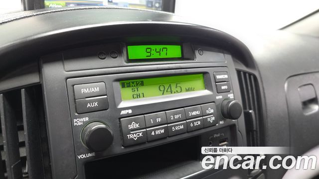 Hyundai Starex 2011 — photo 17