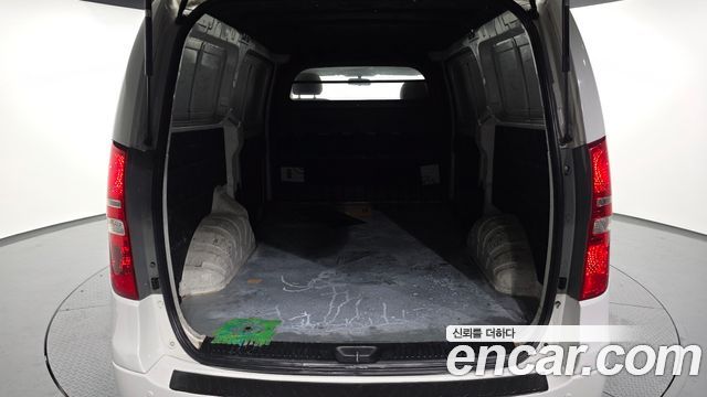 Hyundai Starex 2011 — photo 20