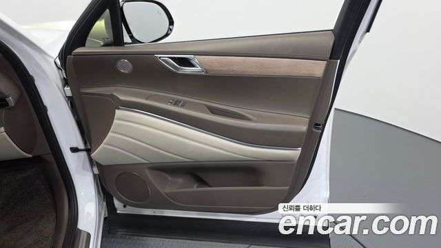 Genesis GV80 2021 — photo 14