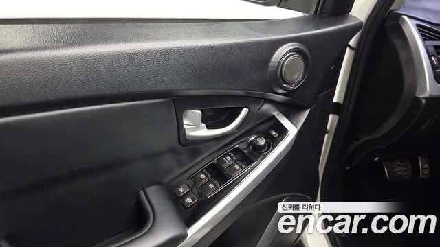 KG Mobility KORANDO 2017 — photo 29