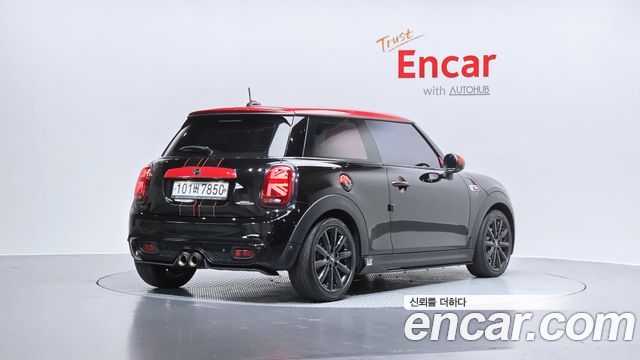 Mini Cooper 2019 — photo 2