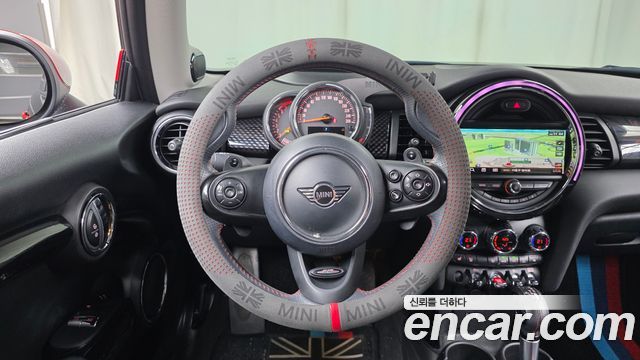 Mini Cooper 2019 — photo 13