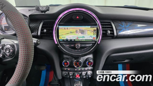 Mini Cooper 2019 — photo 14