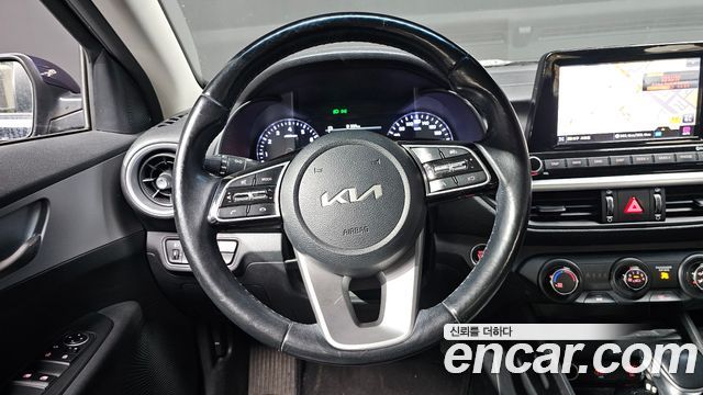 Kia K3 2022 — photo 13