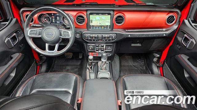 Jeep Wrangler 2021 — photo 10