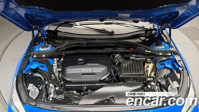 BMW 1-Series 2022 — photo 6