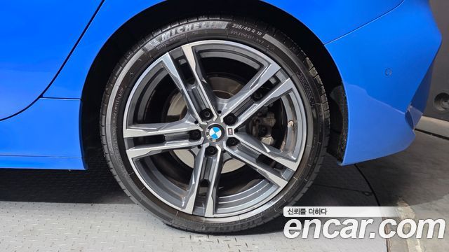 BMW 1-Series 2022 — photo 7