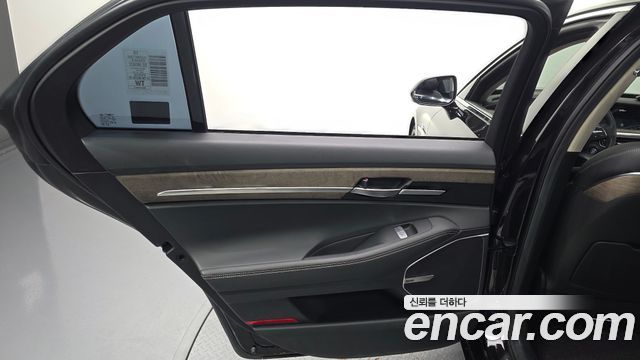 Genesis G90 2019 — photo 15
