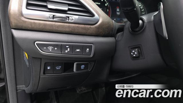 Genesis G90 2019 — photo 29
