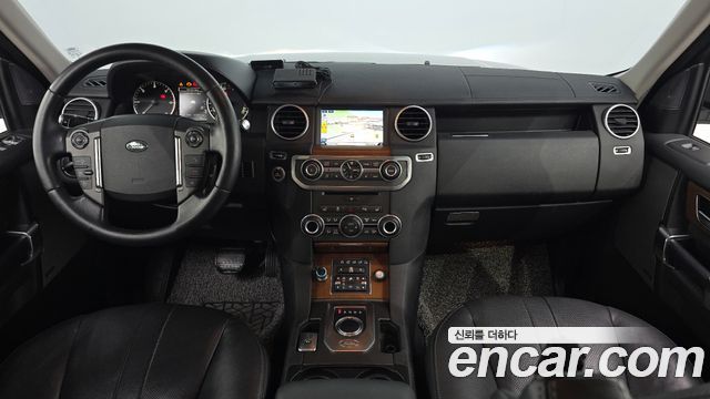 Land Rover Discovery 2016 — photo 7