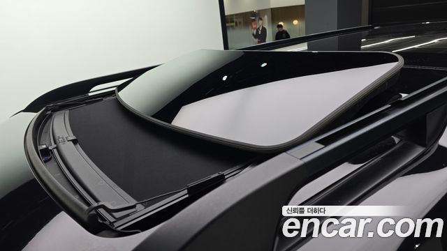 Land Rover Discovery 2016 — photo 16