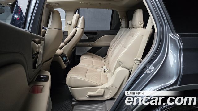 Lincoln Aviator 2020 — photo 12