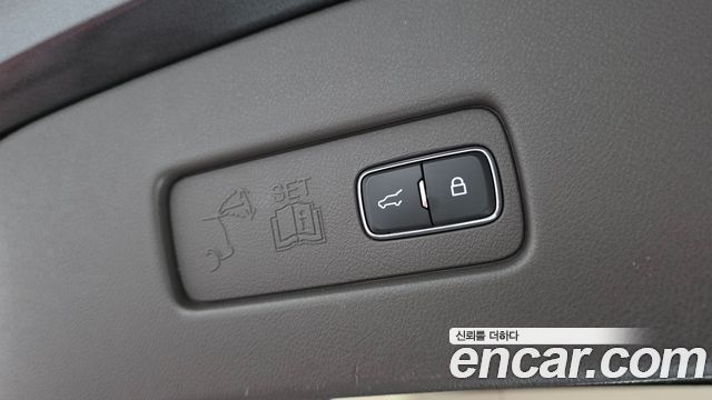 Lincoln Aviator 2020 — photo 20