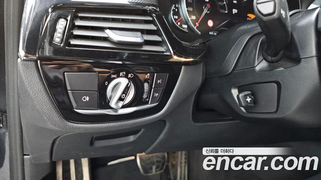 BMW M5 2019 — photo 20