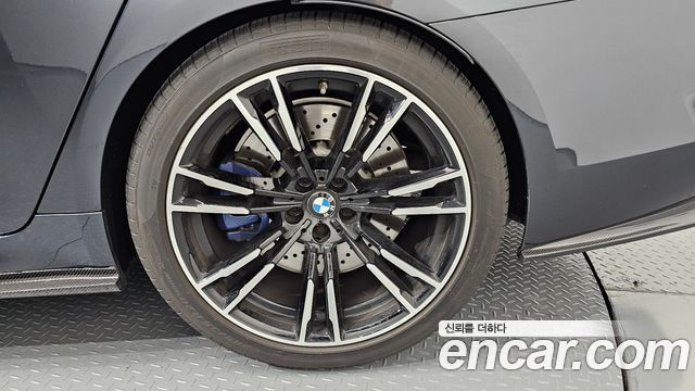 BMW M5 2019 — photo 7