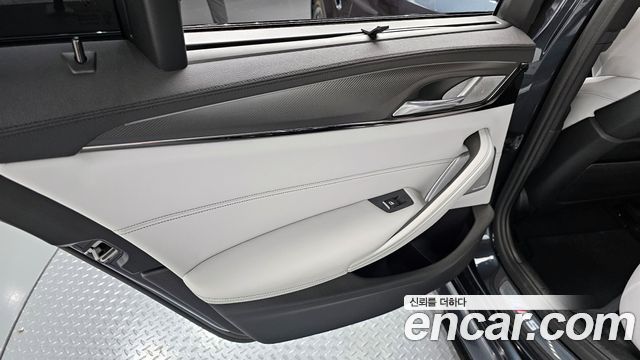 BMW M5 2019 — photo 15