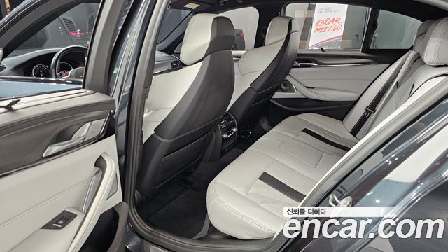 BMW M5 2019 — photo 16