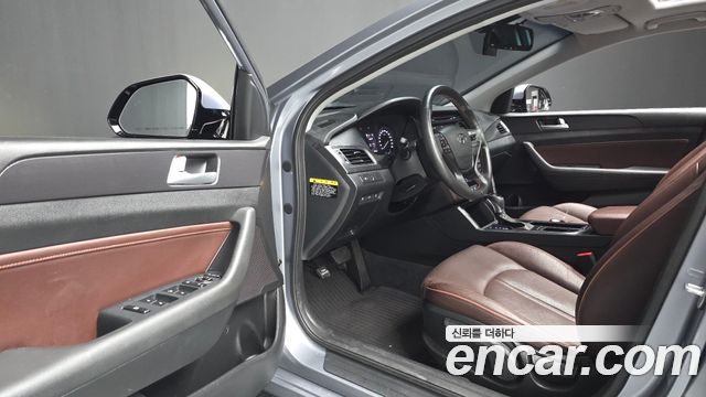 Hyundai Sonata 2017 — photo 17