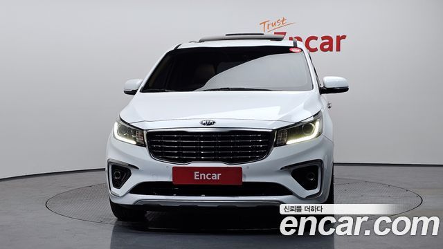 Kia Canival 2020 — photo 3