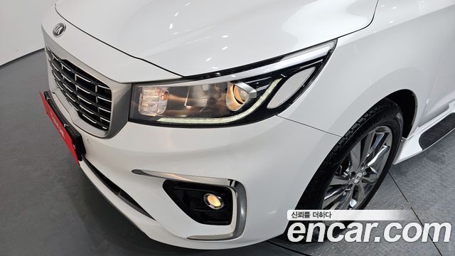 Kia Canival 2020 — photo 8