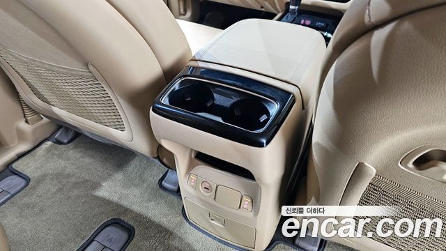 Kia Canival 2020 — photo 29