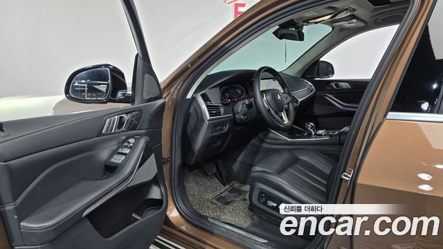 BMW X7 2020 — photo 10