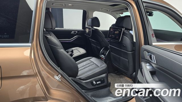 BMW X7 2020 — photo 12