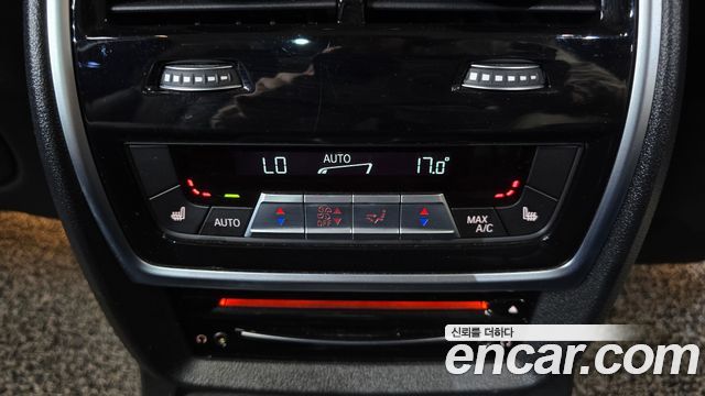 BMW X7 2020 — photo 18