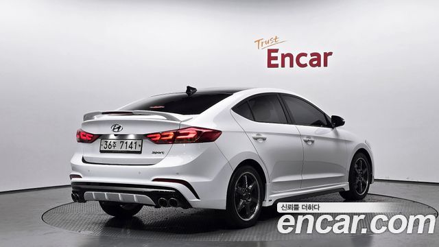 Hyundai AVANTE 2018 — photo 2