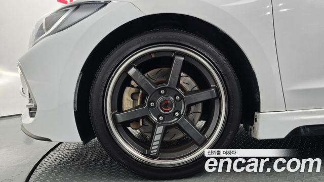 Hyundai AVANTE 2018 — photo 5