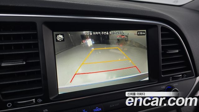 Hyundai AVANTE 2018 — photo 22
