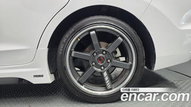 Hyundai AVANTE 2018 — photo 7