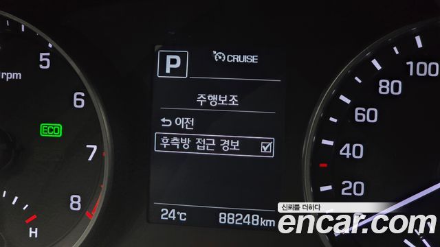Hyundai AVANTE 2018 — photo 30