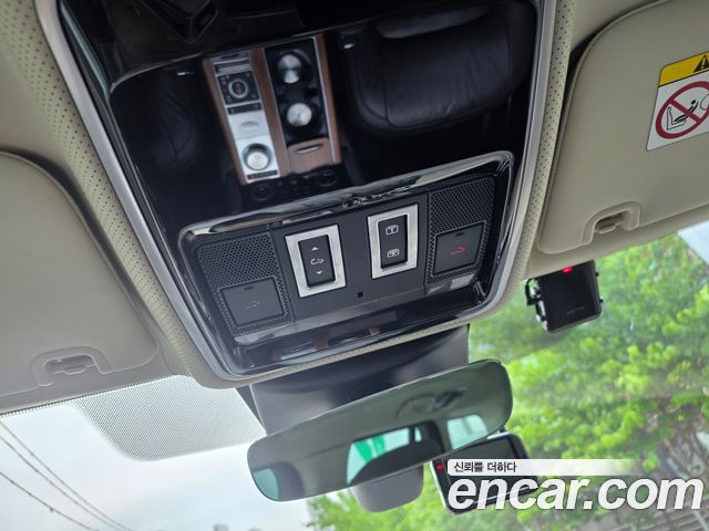 Land Rover Range Rover 2020 — photo 13