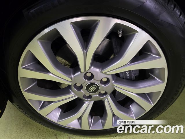 Land Rover Range Rover 2020 — photo 14