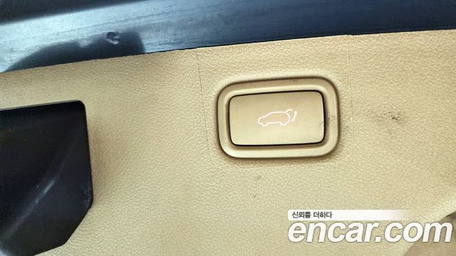Kia Canival 2015 — photo 24