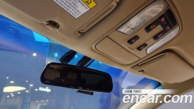 Kia Canival 2015 — photo 27