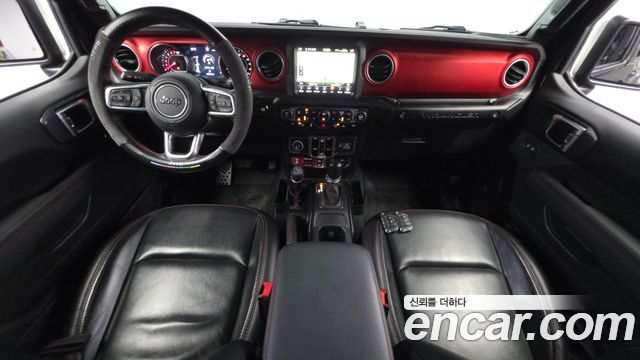 Jeep Wrangler 2021 — photo 10