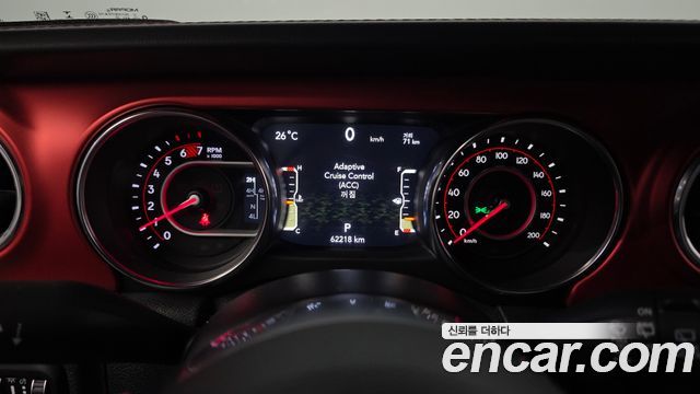 Jeep Wrangler 2021 — photo 11