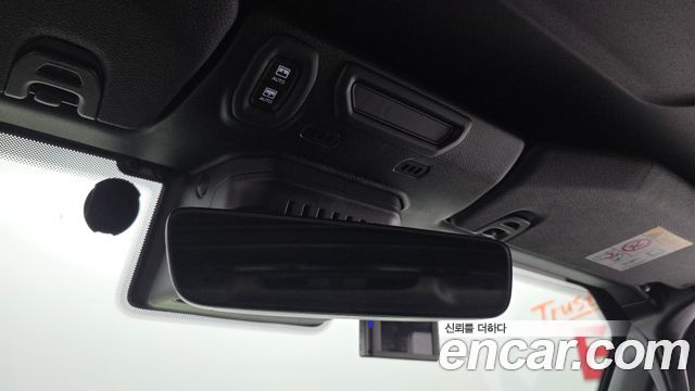 Jeep Wrangler 2021 — photo 24