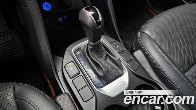Hyundai Santafe 2016 — photo 12