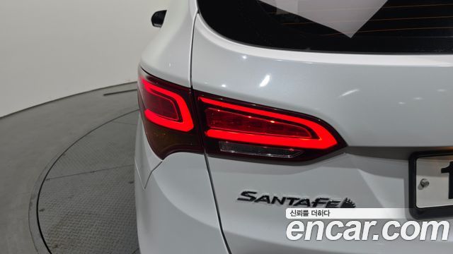 Hyundai Santafe 2016 — photo 9
