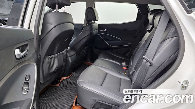 Hyundai Santafe 2016 — photo 16