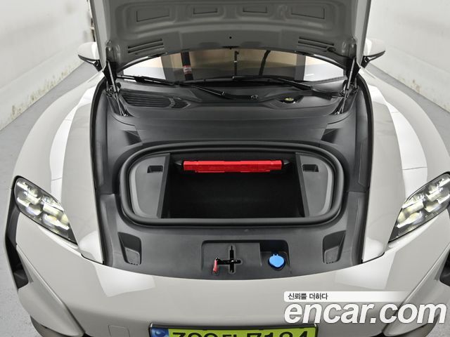 Porsche Taycan 2025 — photo 6