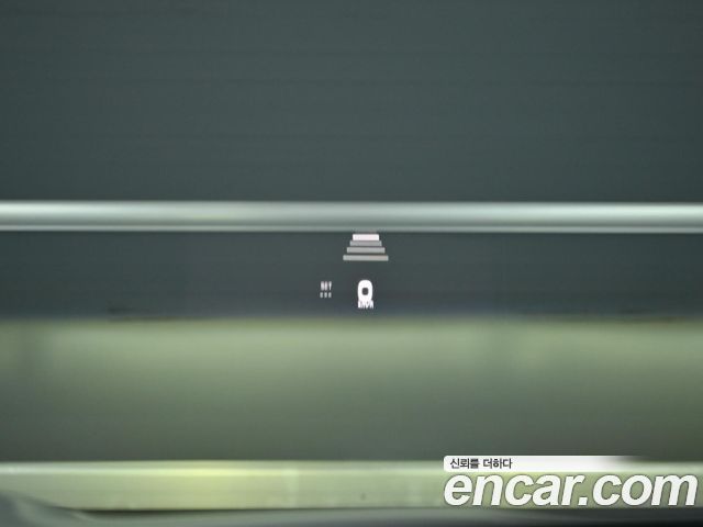Porsche Taycan 2025 — photo 18