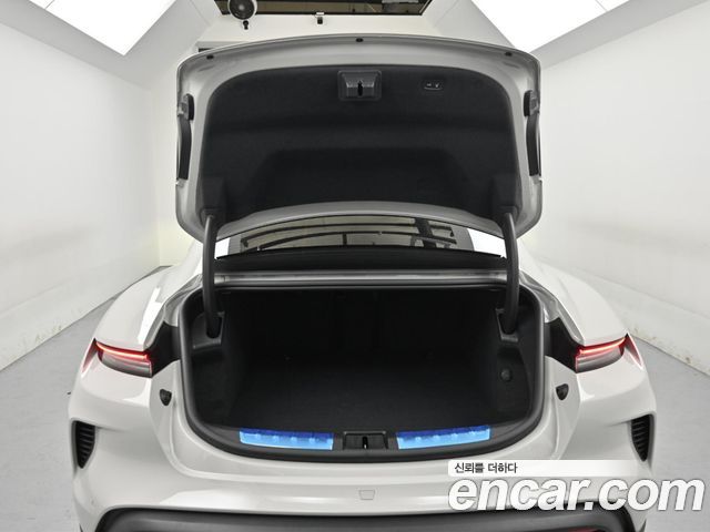 Porsche Taycan 2025 — photo 20