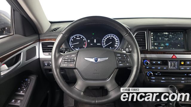 Hyundai Genesis 2016 — photo 13