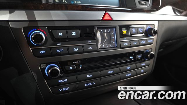 Hyundai Genesis 2016 — photo 16